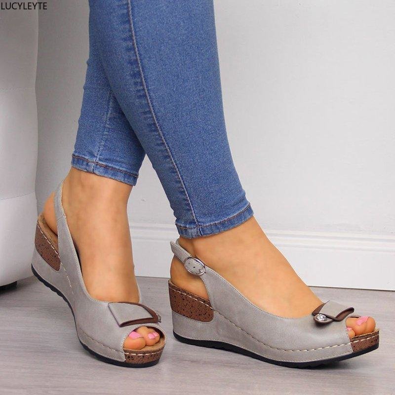 2023 Women Sandals Orthopedic Slippers Corrector Walking Sandals Open Toe Summer Shoes Vintage Low Heels Female Platform Shoes
